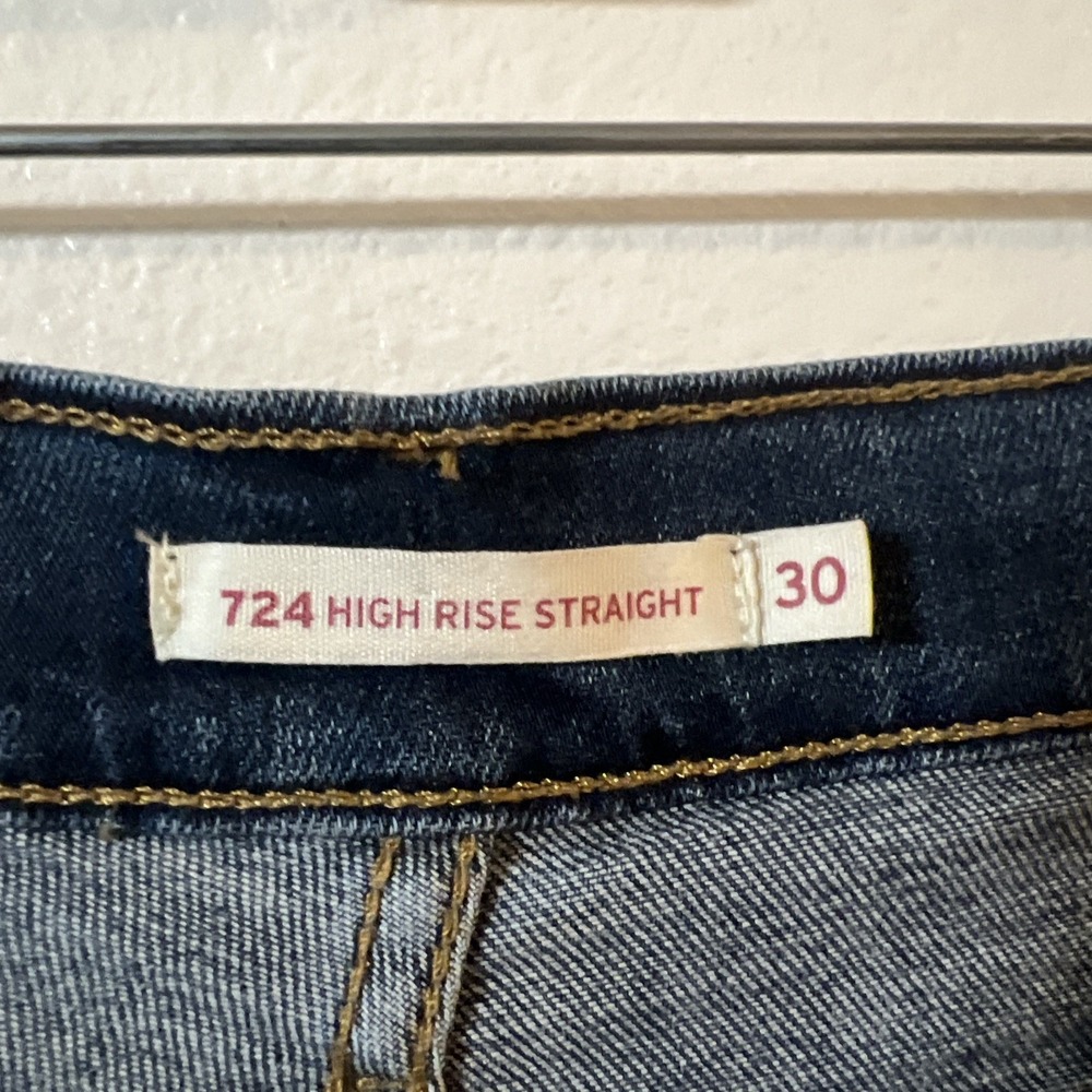 Levis 724 High Rise Straight Crop Jeans Frayed Edge Size 30